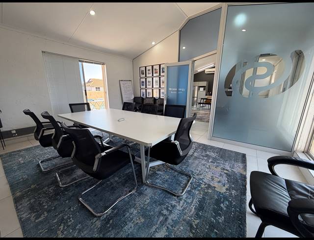 251.10M² OFFICE TO LET IN SUNNINGHILL